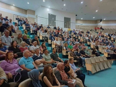 S&uuml;nnetci: "Eğitim y&ouml;neticileri geleceği şekillendiren liderlerdir"
