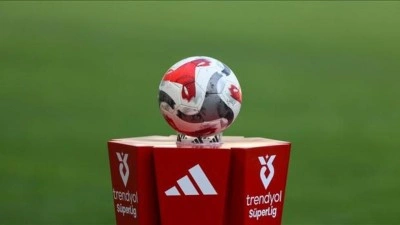 S&uuml;per Lig'in zirvesinde g&uuml;&ccedil; g&ouml;sterisi! Şampiyonluk kapıda