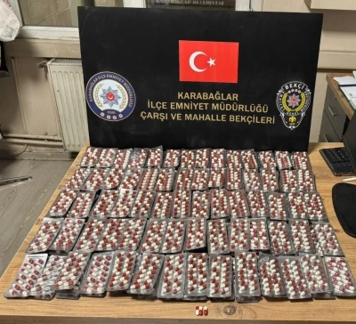 Şüpheli üçlü bekçilere yakalandı, üzerlerinden uyuşturucu çıktı
