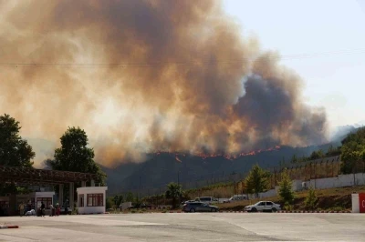 Suriye’deki yangın Türkiye’ye sıçradı
