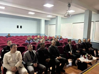 Susuz’da okul servis sürücülerine eğitim verildi
