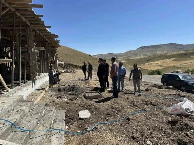 Susuz Kaymakamı hem köyleri tanıyor, hem sorunları çözüyor
