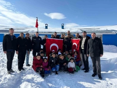 Susuz Kaymakamı Tutal&rsquo;dan &ouml;ğrencilere anlamlı mesaj
