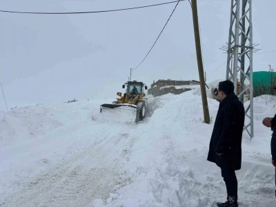 Susuz Kaymakamı Tutal, k&ouml;ylerde vatandaşlarla buluştu
