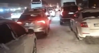 TAG Otoyolu Gaziantep kesiminde kar esareti: &Ccedil;ok sayıda ara&ccedil; mahsur kaldı
