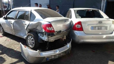 Takılan gaz pedalı ortalığı savaş alanına &ccedil;evirdi

