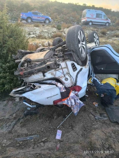 Takla atan otomobil sürücüsü hayatını kaybetti
