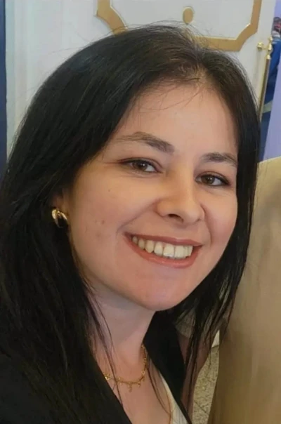 Takla atan otomobilde ağır yaralanan kadın kurtarılamadı
