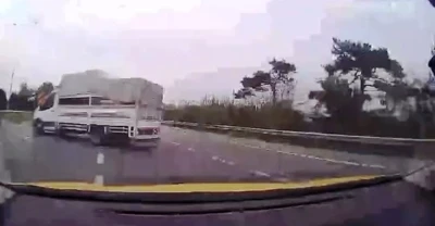 Taksi şoförü, 6 kişinin canını ustaca manevrayla kurtardı: O anlar kamerada
