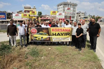 Taksiciler konvoyla korsan taşımacılığa tepki g&ouml;sterdi
