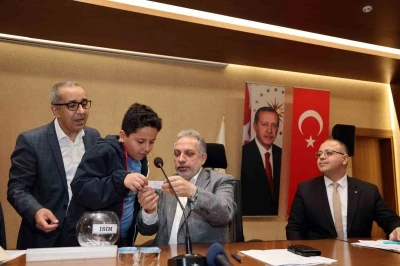 Talas Menekşe Siteleri&rsquo;nde kura heyecanı
