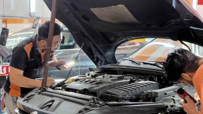 Tam 7 araçtan parça birleştirip bir otomobil yaptılar
