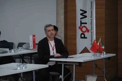 Tam tıkalı damarlar i&ccedil;in yeni teknolojiler canlı vakalarla anlatıldı
