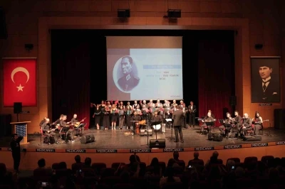Tamamı sağlık çalışanlarından oluşan korodan konser

