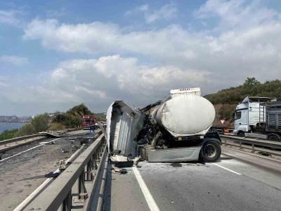 Tanker bariyerlere girip makasladı, ardından alev aldı
