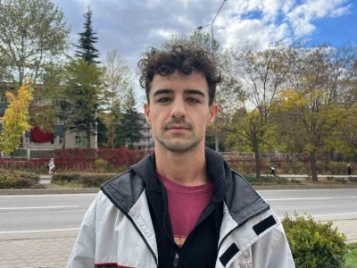 Taraftara bıçakla koşan futbolcuyla alakalı görgü tanığı o anları anlattı
