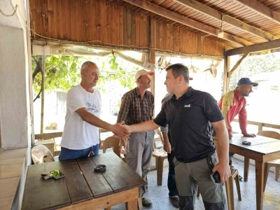 Tarihi Alan Başkanı Kaşdemir, yangında etkilenen köyleri ziyaret etti
