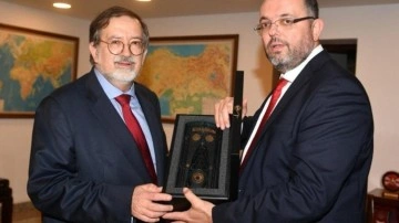 Tarihin Arka Odası yeniden canlı yayında