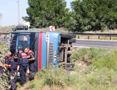 Tarsus’ta cezaevi ring aracı devrildi: 12 yaralı
