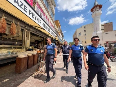 Tarsus&rsquo;ta kaldırım işgallerine sıkı denetim
