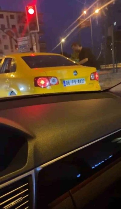 Tartıştığı kadını tekmeleyerek darp etti
