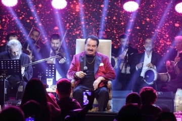 Tatlıses, İstanbul&rsquo;da sahnelere d&ouml;nd&uuml;
