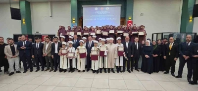 Tatvan&rsquo;da g&ouml;rkemli hafızlık icazet merasimi: 56 hafız belgelerini aldı
