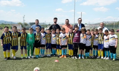 Tavşanlı&rsquo;da 19 Mayıs futbol turnuvası ger&ccedil;ekleşti
