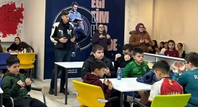 Tavşanlı&rsquo;da 6 Şubat depremlerinde hayatını kaybedenler dualarla anıldı
