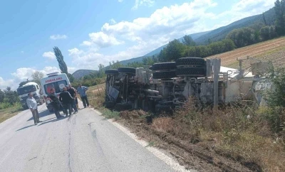 Tavşanlı’da beton mikseri devrildi: 1 yaralı
