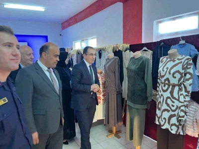 Tavşanlı&rsquo;da kursiyerlerin el emeği &uuml;r&uuml;nleri sergilendi
