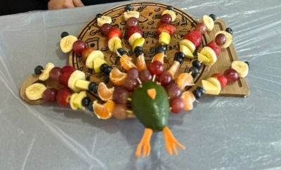 Tavşanlı&rsquo;da minik ellerden sanat eseri meyve tabakları
