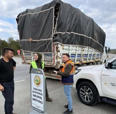 Tavşanlı&rsquo;da orman emvali y&uuml;kl&uuml; ara&ccedil;lar denetlendi
