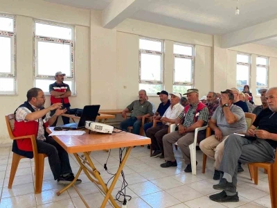 Tavşanlı&rsquo;da &uuml;reticilere, "Bitki Koruma &Uuml;r&uuml;nleri Uygulama Belgesi" eğitimi
