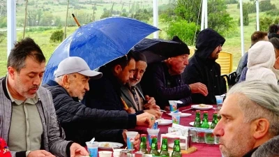 Tavşanlı&rsquo;da yağmura rağmen Hıdırellez coşkusu yaşandı
