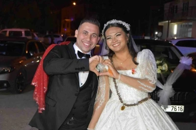 Taylandlı Apinya, Denizli’ye gelin gelerek müslüman oldu
