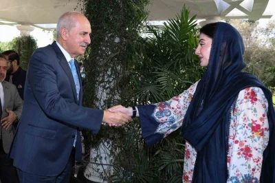 TBMM Başkanı Kurtulmuş, Pencap Eyaleti Başbakanı Şerif ile görüştü
