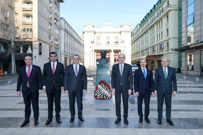 TBMM Başkanı Kurtulmuş, Romanya&rsquo;da Atat&uuml;rk Anıtı&rsquo;nı ziyaret etti
