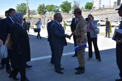 TBMM Okul Saldırılarını Araştırma Komisyonu Siverek&rsquo;te incelemelerde bulundu
