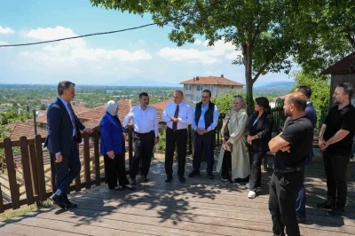 TBMM Yapay Zeka Araştırma Komisyonu Başkanı D&ouml;nmez ve Sarıeroğlu, Konuralp Antik Kenti&rsquo;ni gezdi
