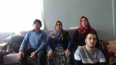 Tedavi g&ouml;rd&uuml;ğ&uuml; hastanenin depremde yıkılmasıyla vefat eden kocasının ardından 3 evladıyla hayata tutundu
