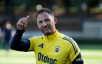Tedesco, Fenerbahçe’nin başında ilk antrenmanına çıktı
