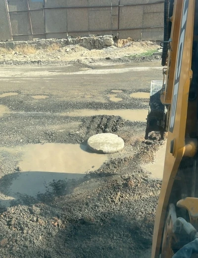 Tehlike saçan lağım çukuru kapatıldı
