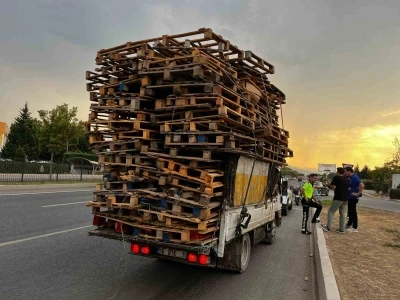 Tehlikeli yük taşıyan sürücüye, ceza yağdı
