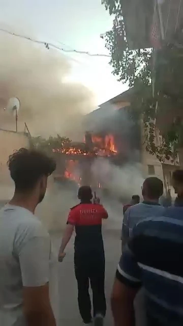 Tek katlı evde çıkan yangın mahalleliyi korkuttu
