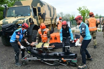 Tekirdağ&rsquo;da arama kurtarma tatbikatı ger&ccedil;eği aratmadı
