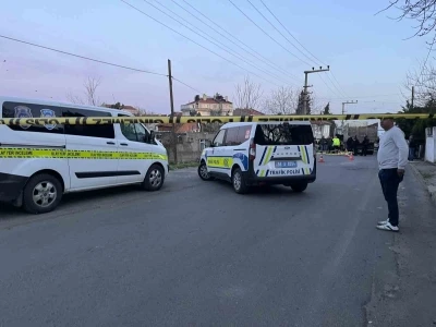 Tekirdağ&rsquo;da feci kaza: &Ccedil;&ouml;p toplayan kadın kamyonun altında can verdi
