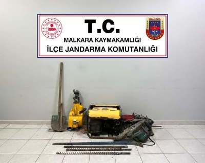 Tekirdağ&rsquo;da ka&ccedil;ak kazıya su&ccedil;&uuml;st&uuml;: 3 ş&uuml;pheli yakalandı
