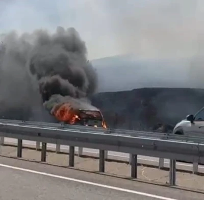 Tekirdağ’da LPG’li otomobil alevlere teslim oldu, yangın tarlaya sıçradı
