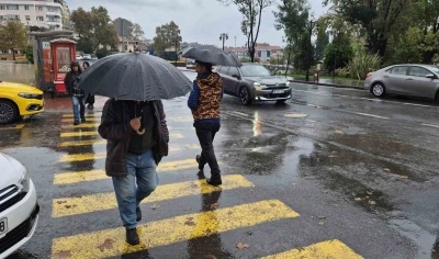 Tekirdağ’da sağanak yağış yüzleri güldürdü
